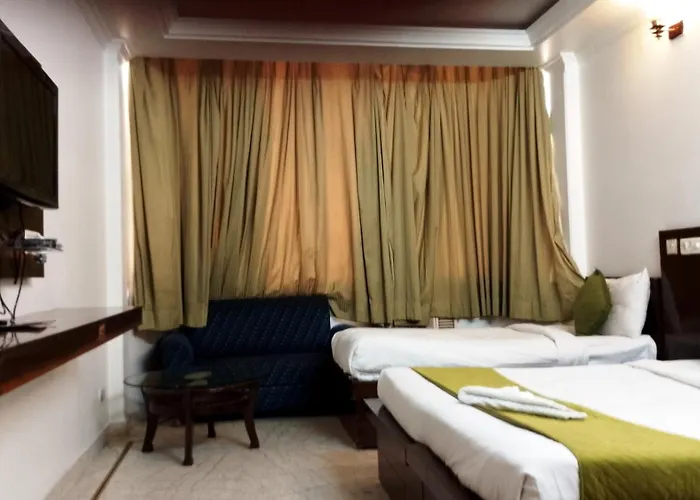 Hotel Grand Grace Plaza Near Igi Airport