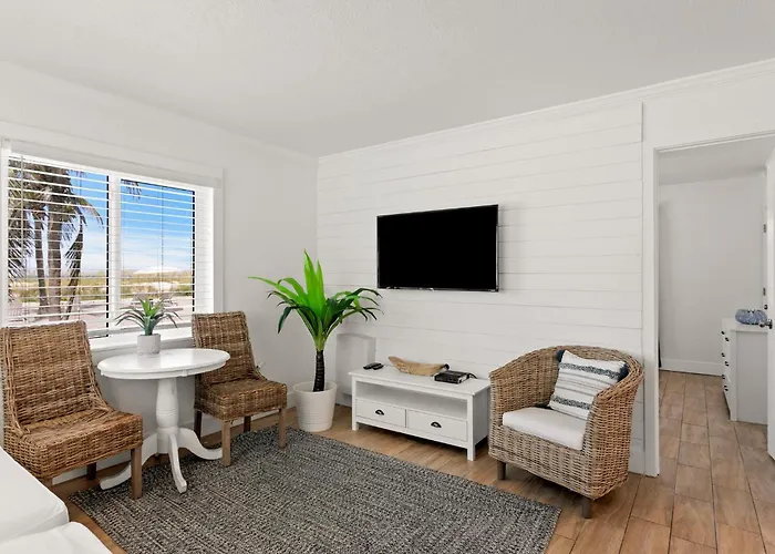 The Molloy - A Boutique Beach Resort