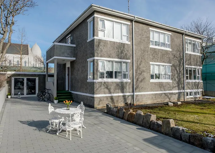 Freyja Guesthouse & Suites