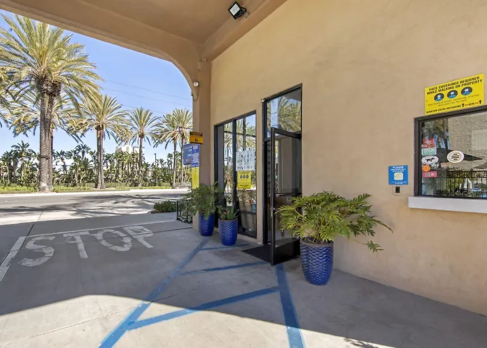 Anaheim Discovery Inn And Suites