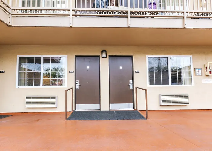 Anaheim Discovery Inn And Suites