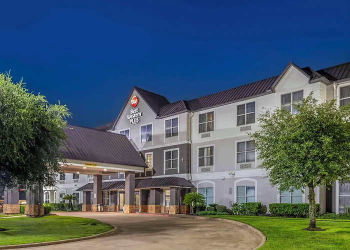 Best Western Plus Hobby Airport Inn & Suites