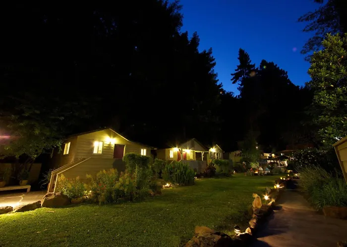 Cottages On River Road