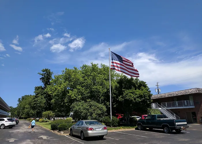 South Shore Inn