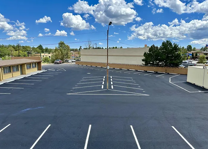 West Inn Nau - Downtown Flagstaff