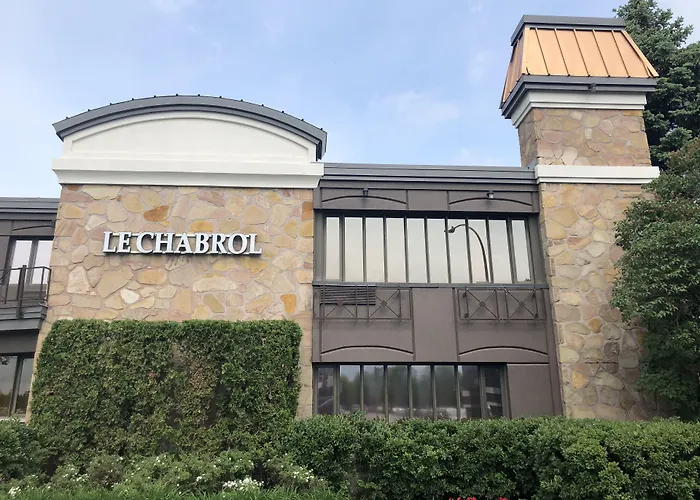 Le Chabrol Hotel&Suites Montréal
