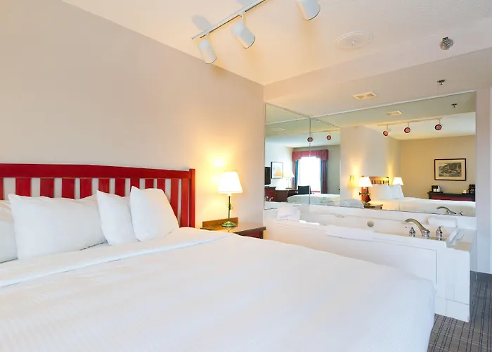 Wildwood Lodge & Suites