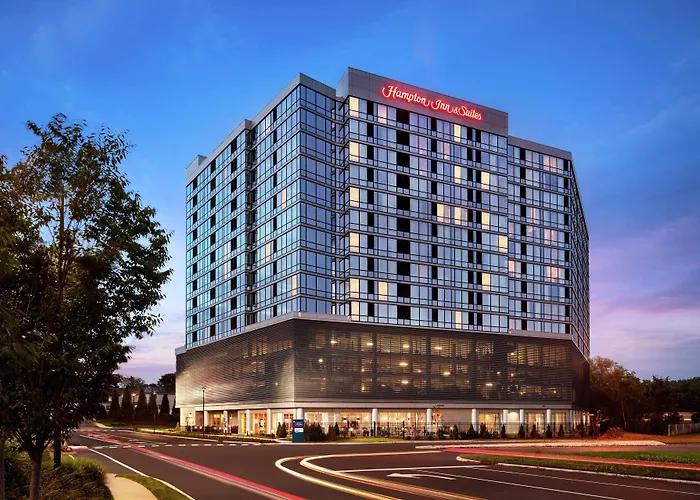 Hampton Inn&Suites Teaneck/Glenpointe