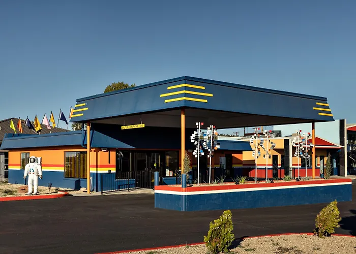 Americana Motor Hotel