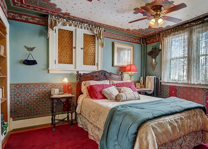 Schuster Mansion Bed & Breakfast