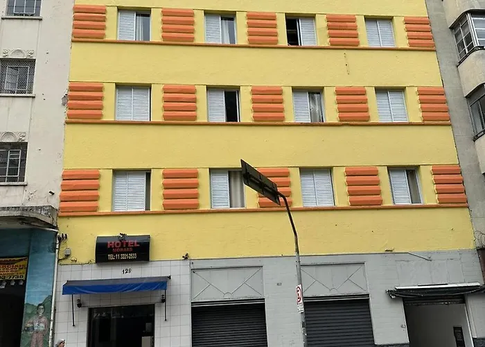 Hotel Moraes próximo a 25 de Março, Brás e Bom Retiro - Reserve agora e só pague no check-in