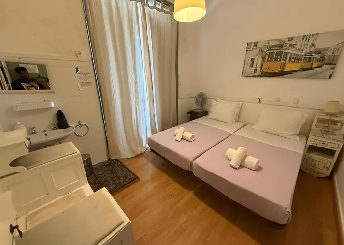 New Aljubarrota Guest House