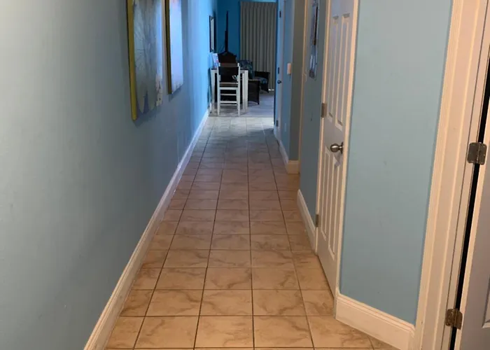 1717 Laketown Wharf 1 King Bedroom, 2 Bath