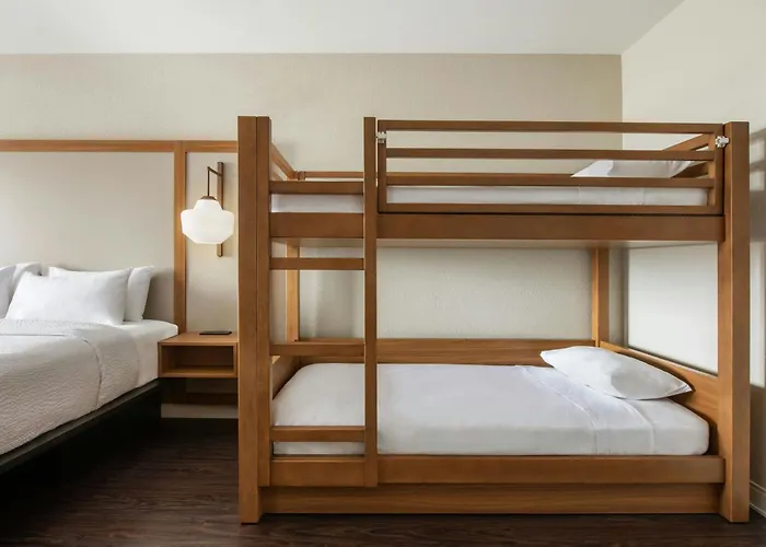 Fairfield By Marriott Anaheim Resort