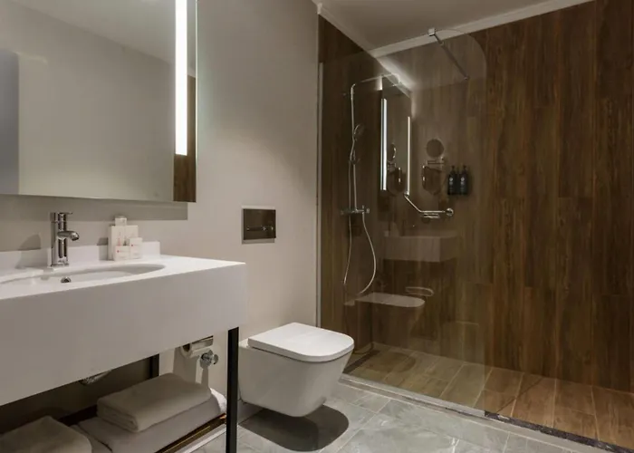 Ramada Encore By Wyndham Istanbul Arnavutkoy