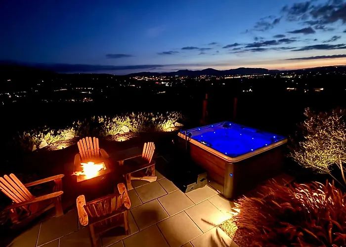 The Ultimate View - Private Spa & Fireplace