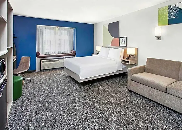 Spark By Hilton Rochester South