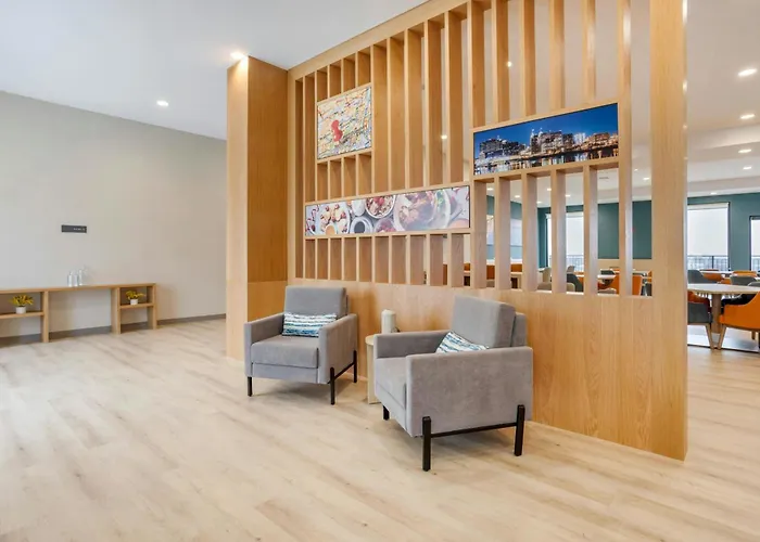 Four Points By Sheraton Newark Airport