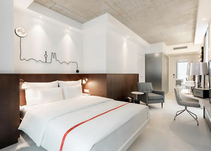 Ruby Ella Hotel Cologne By Ihg