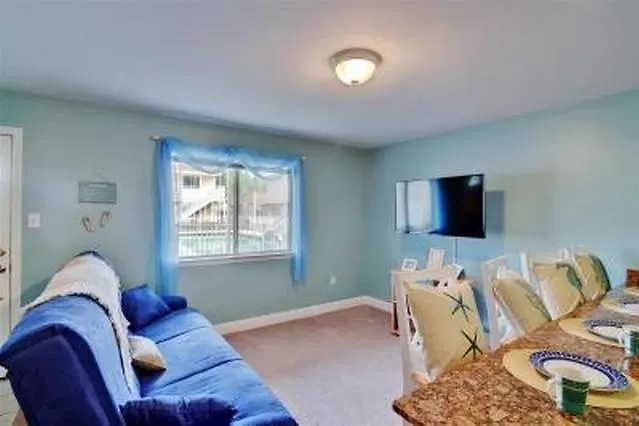 Beach Comber At Oak Shores