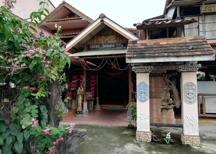 Chian House