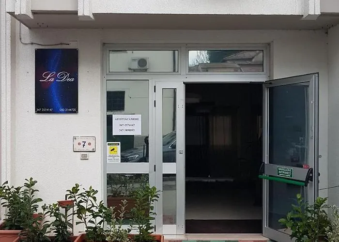 Hotel La Dea Pisa